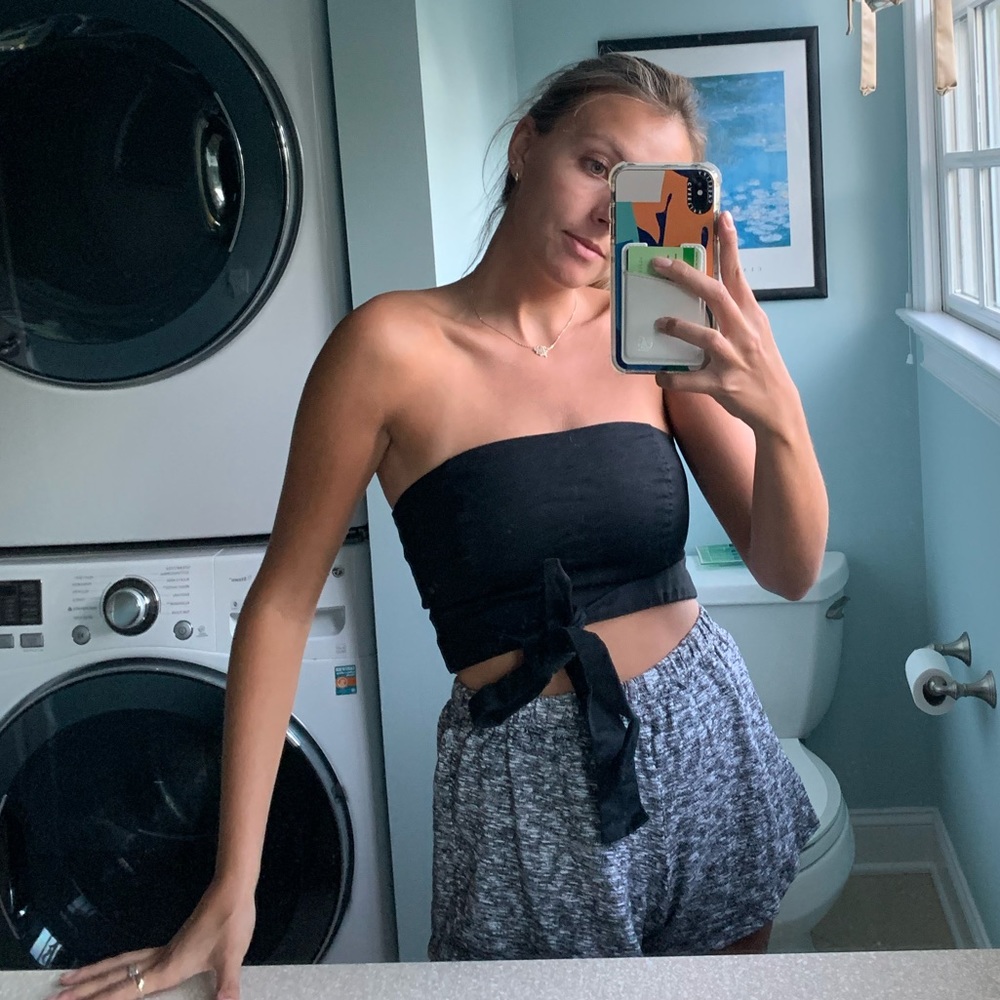 🖤🖤ARITZIA TUBE TOP🖤🖤